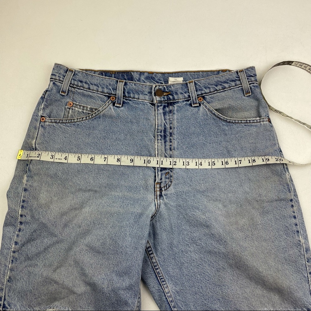 Vintage LEVI'S 550 High Waisted Jeans Shorts - Picture 5 of 7